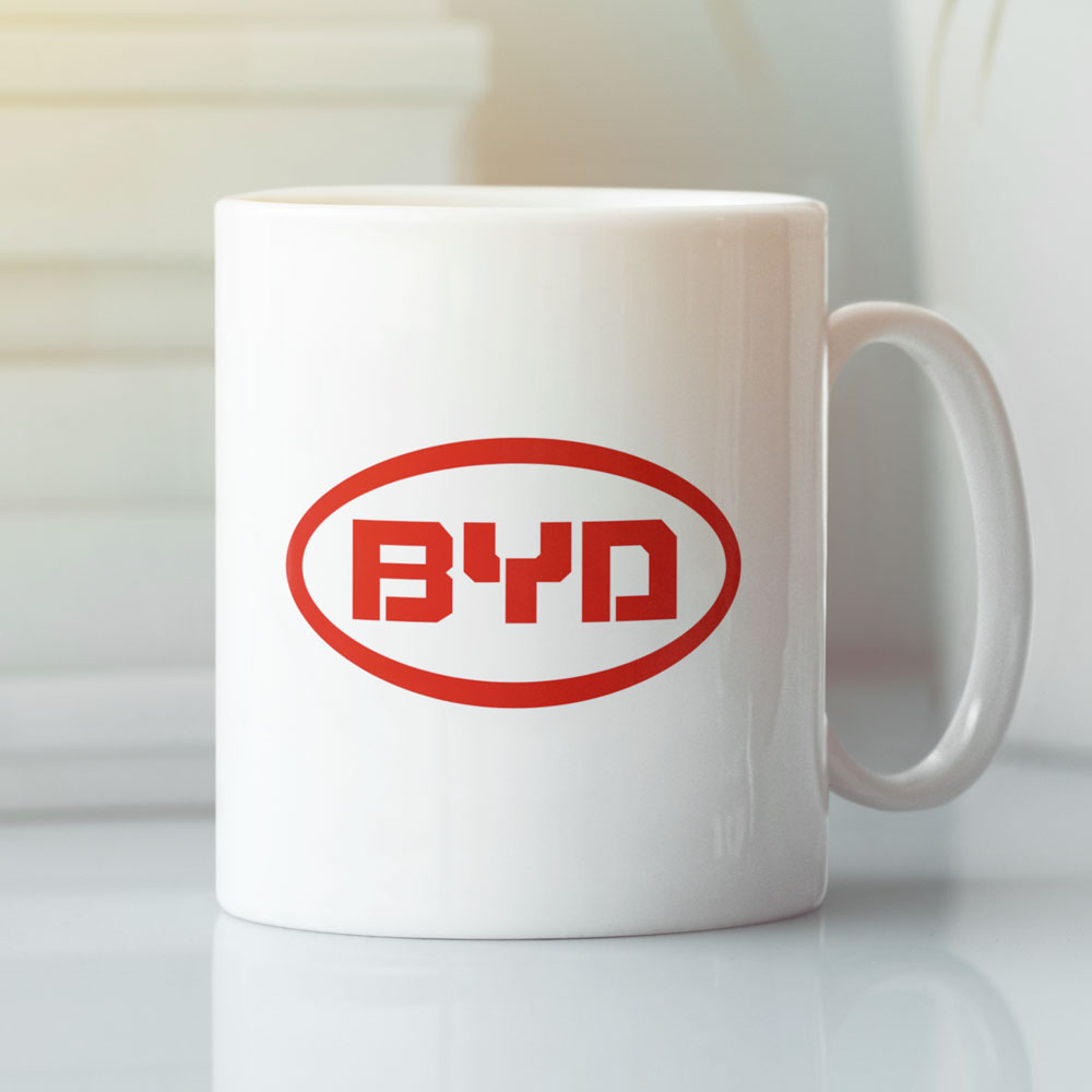 Чашка з логотипом BYD
